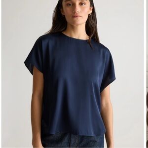 Quince Washable Stretch Silk Split Hem Tee Navy Blouse for Women sz S